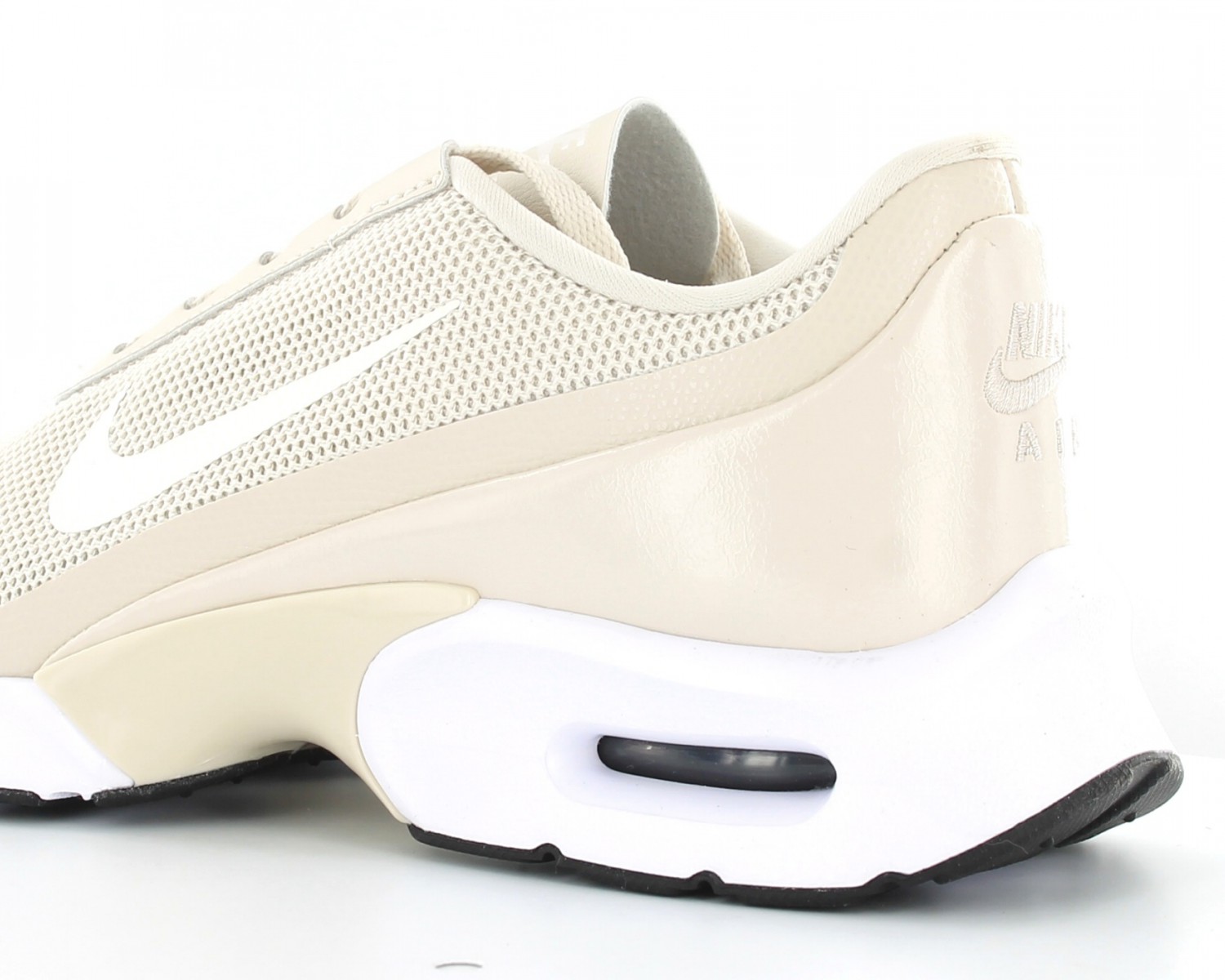 nike air max jewell trainers in beige