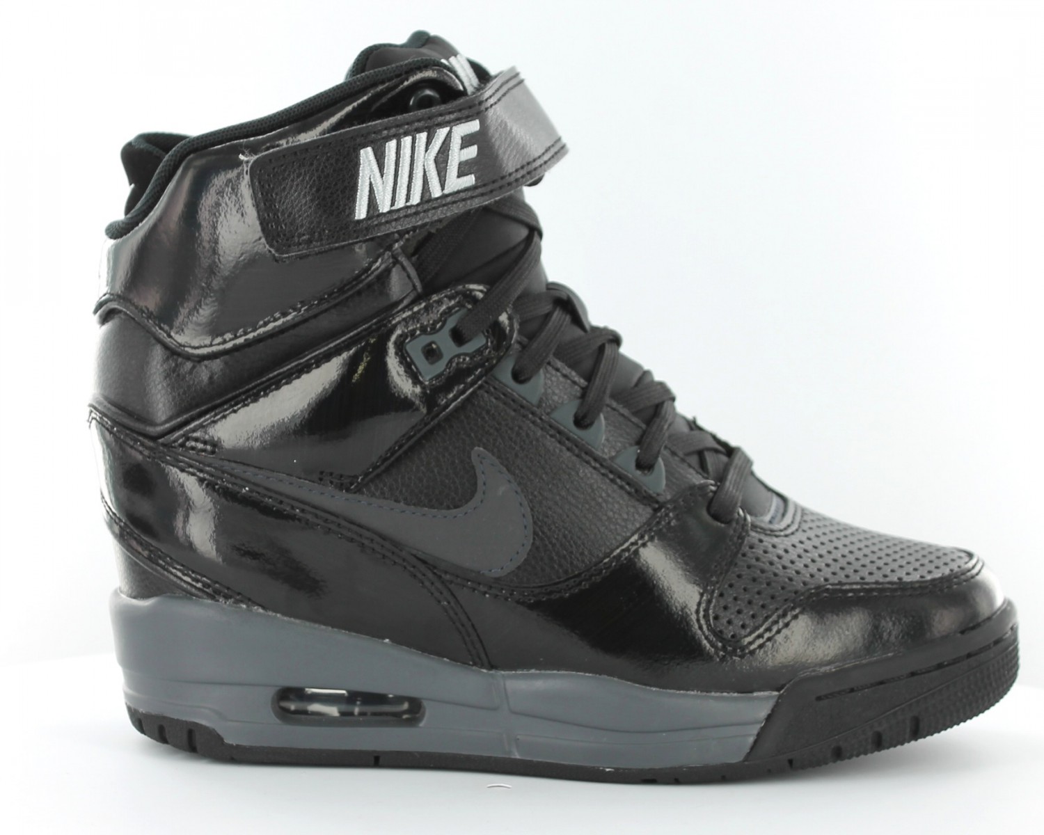 nike sky hi revolution