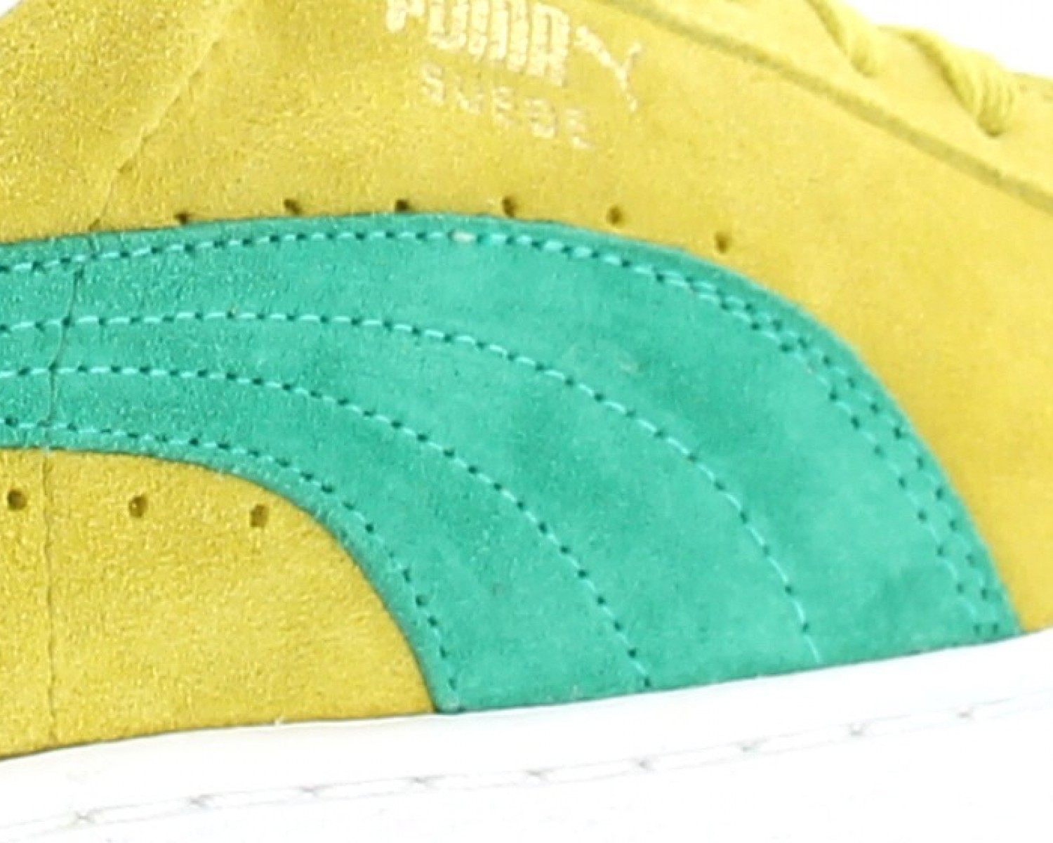 puma verte et jaune