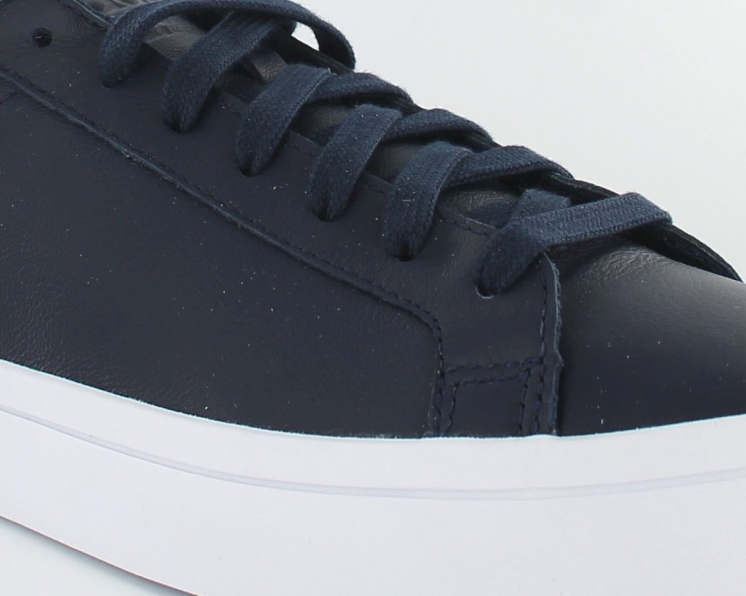 Adidas court vantage bleu 2025