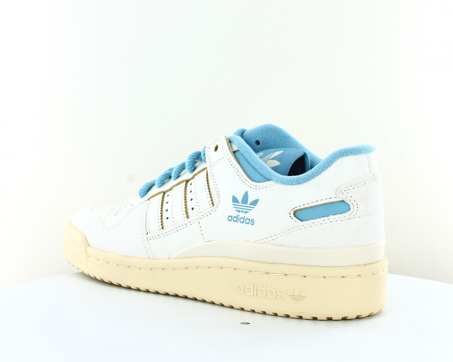 Adidas Forum 84 low cl Blanc casse bleu ciel FZ6342