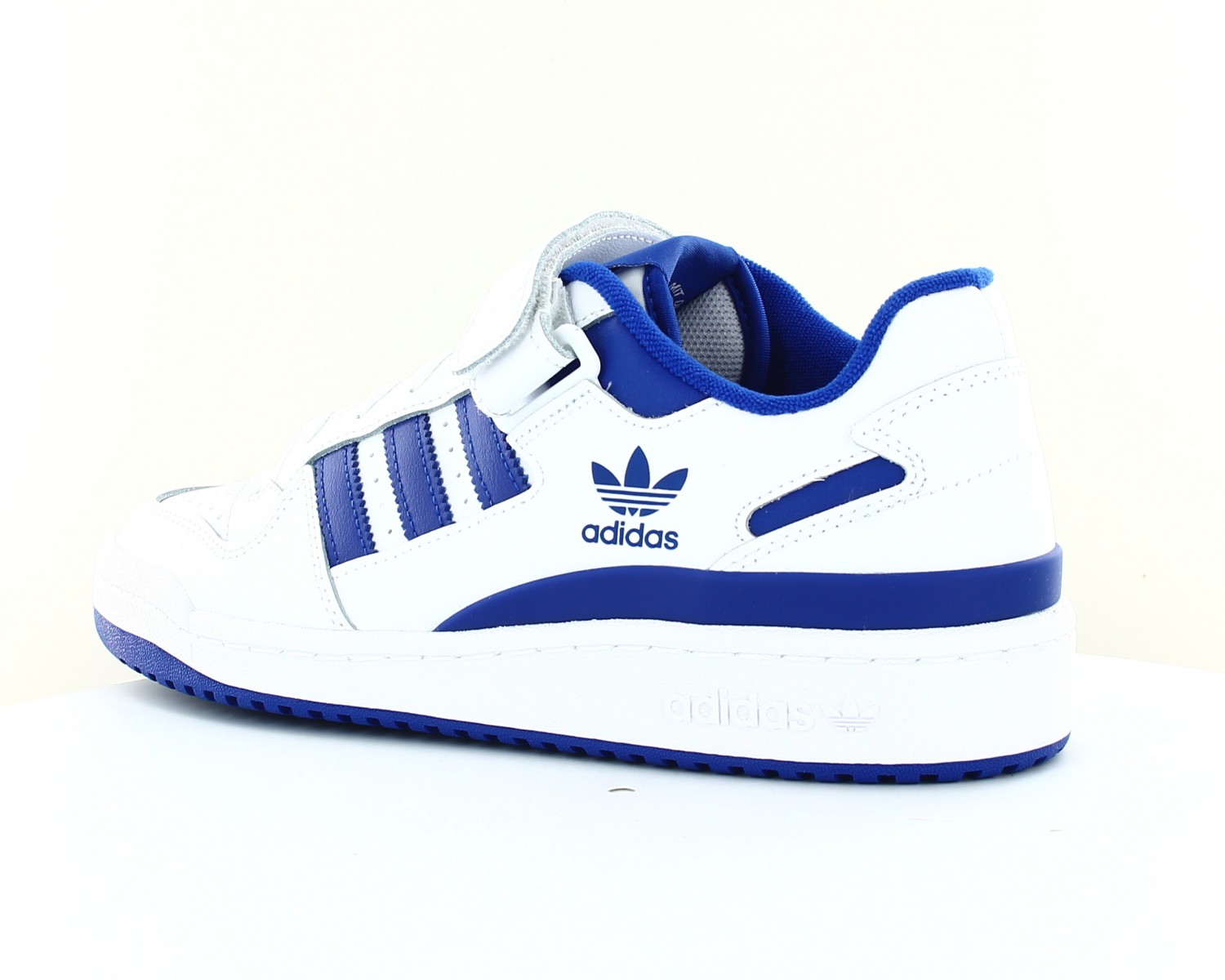 Adidas blanche bleu hotsell