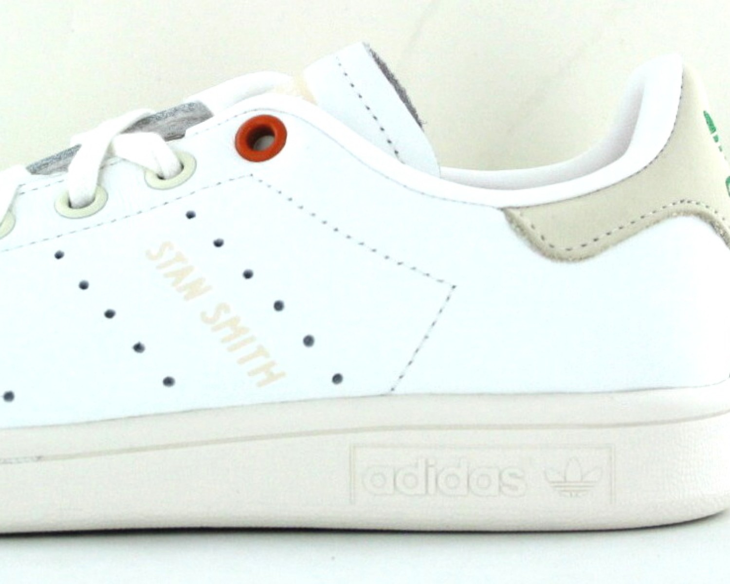 stan smith blanche et orange