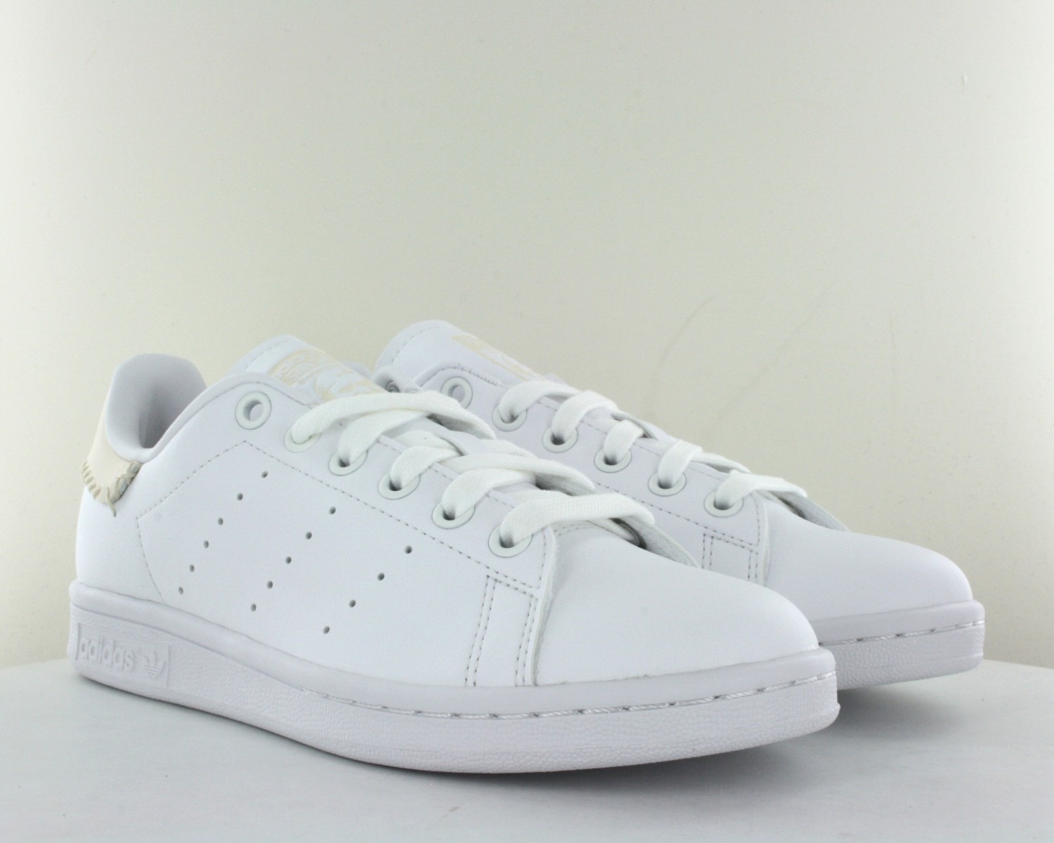 Adidas Stan smith Blanc beige