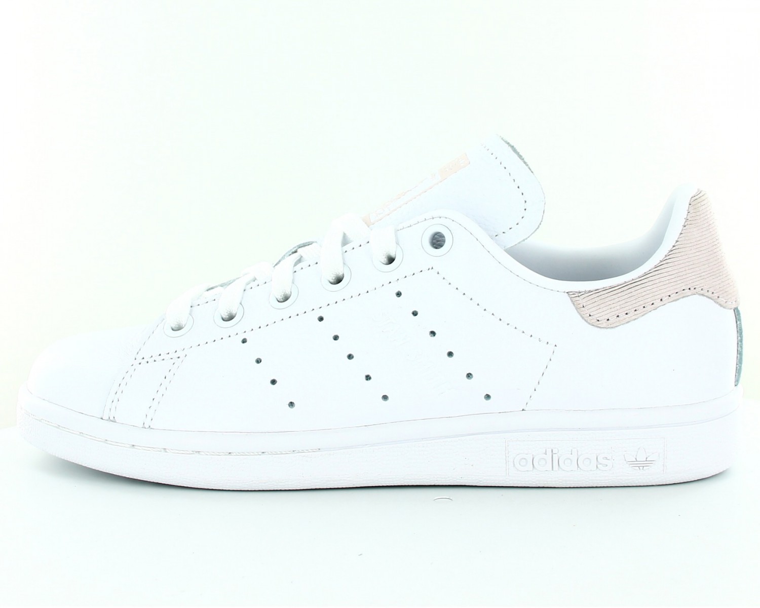 stan smith femme blanche et argent