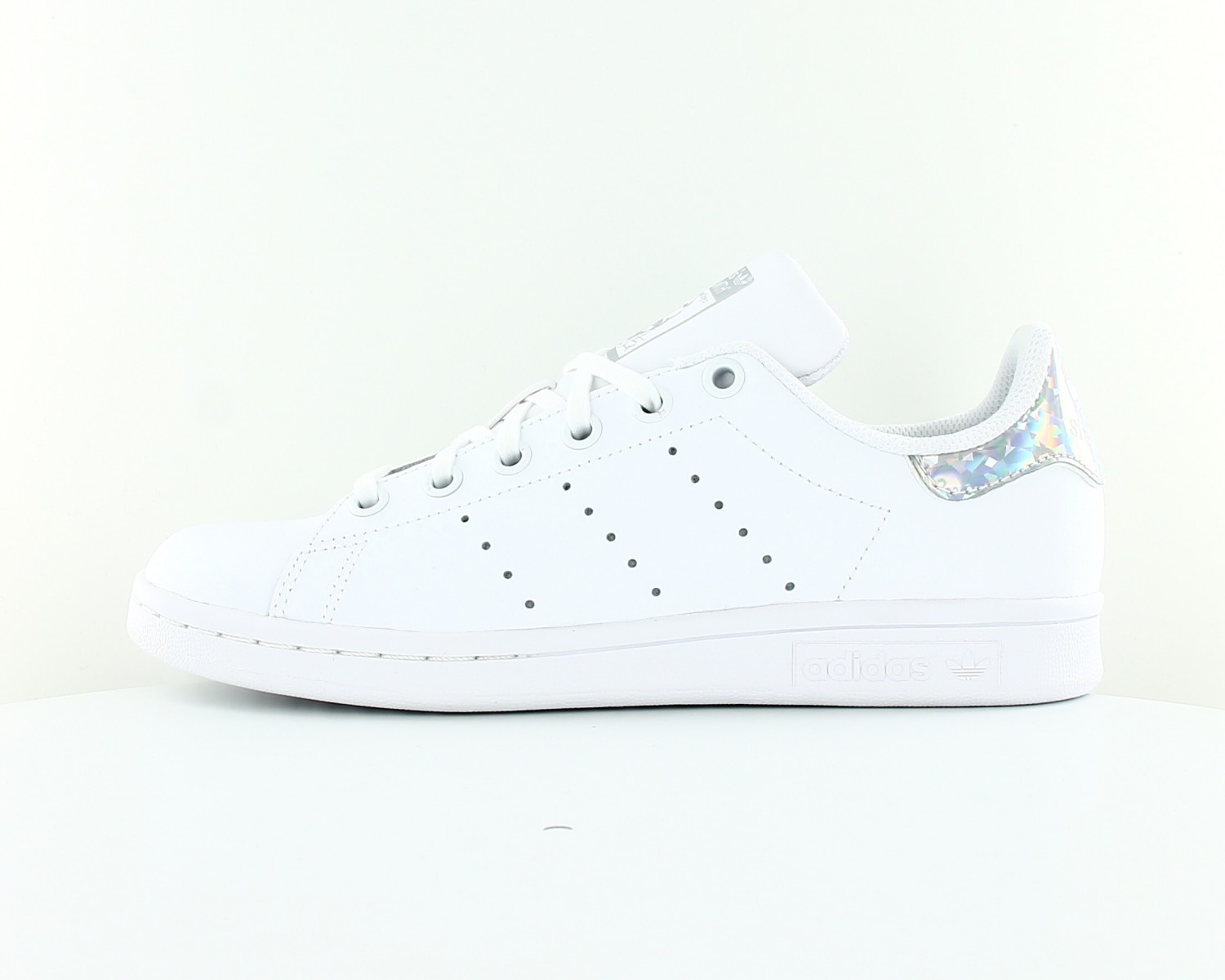 ee8483 adidas