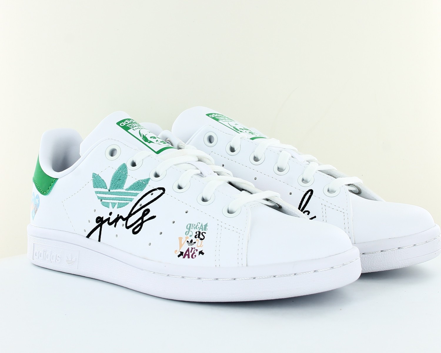 Adidas Stan smith j girl power Blanc vert multicolor