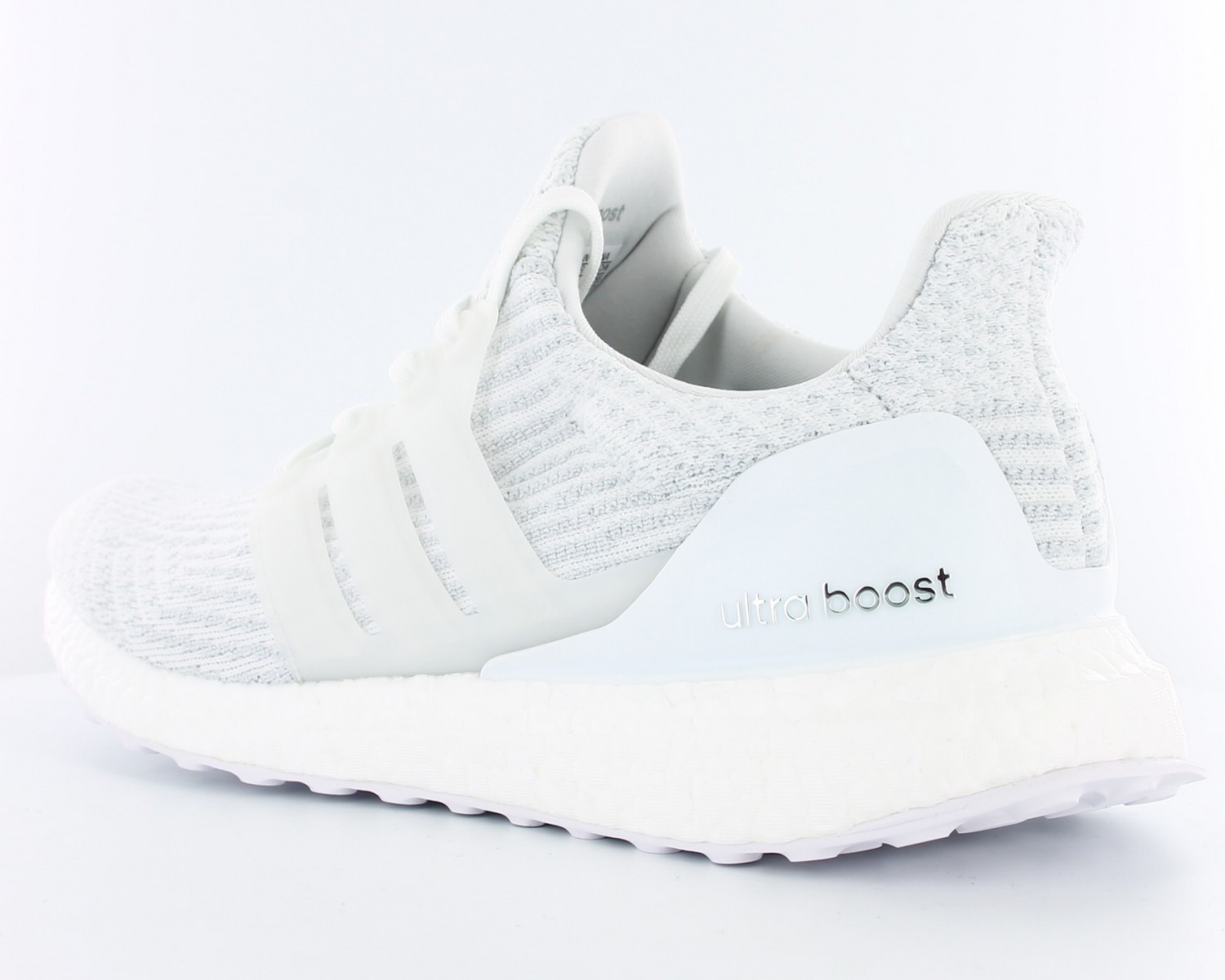 ultra boost triple white 3.0 homme