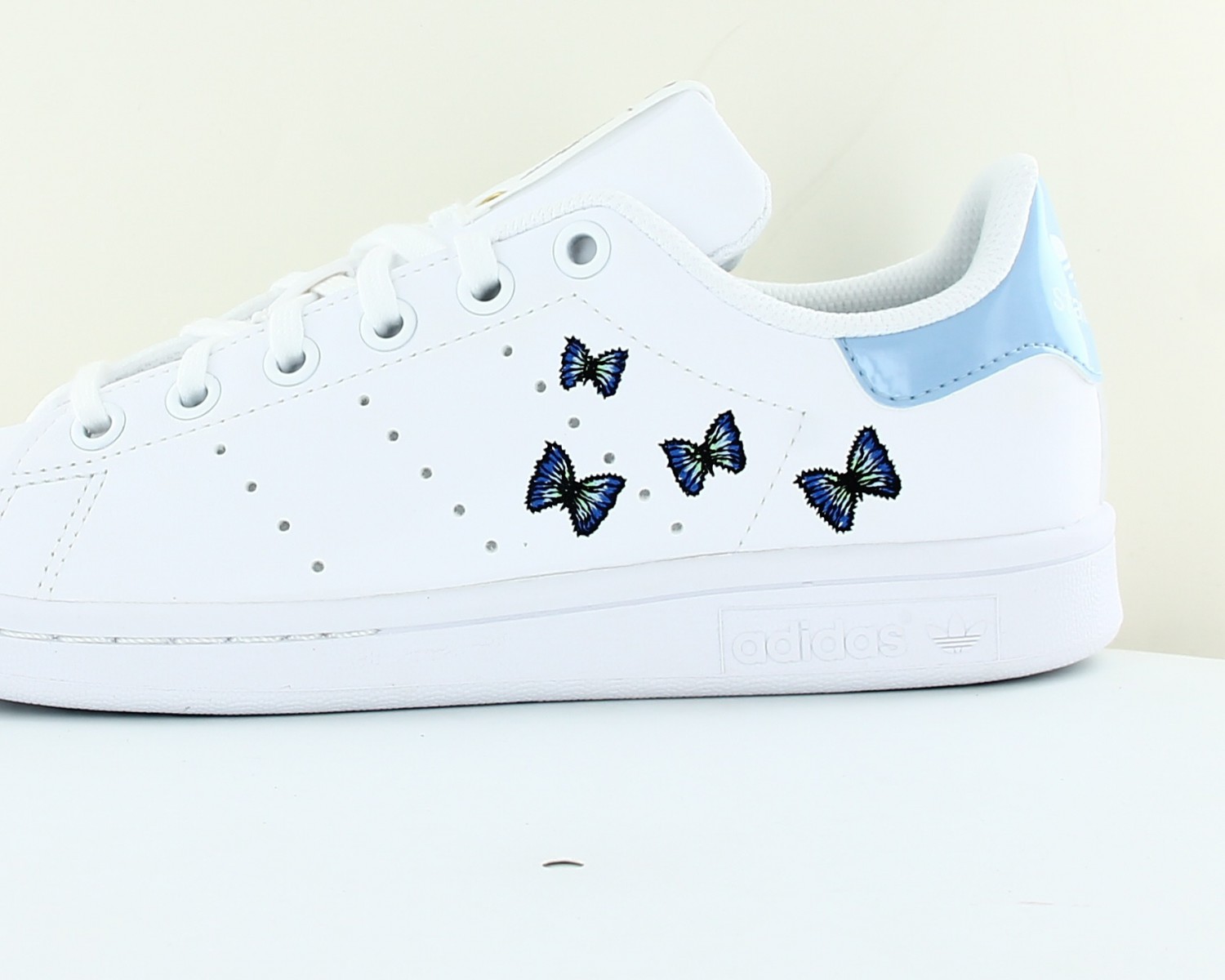 Adidas Stan smith j her studio london Blanc bleu papillon
