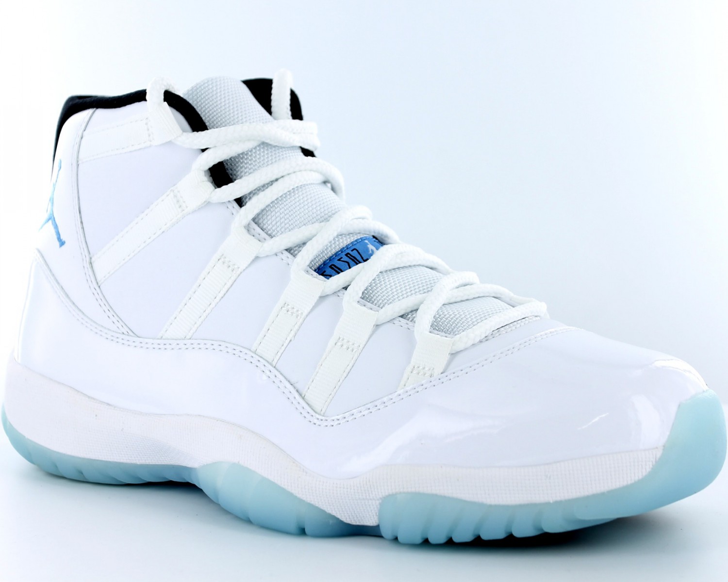 air jordan 11 blanc et bleu