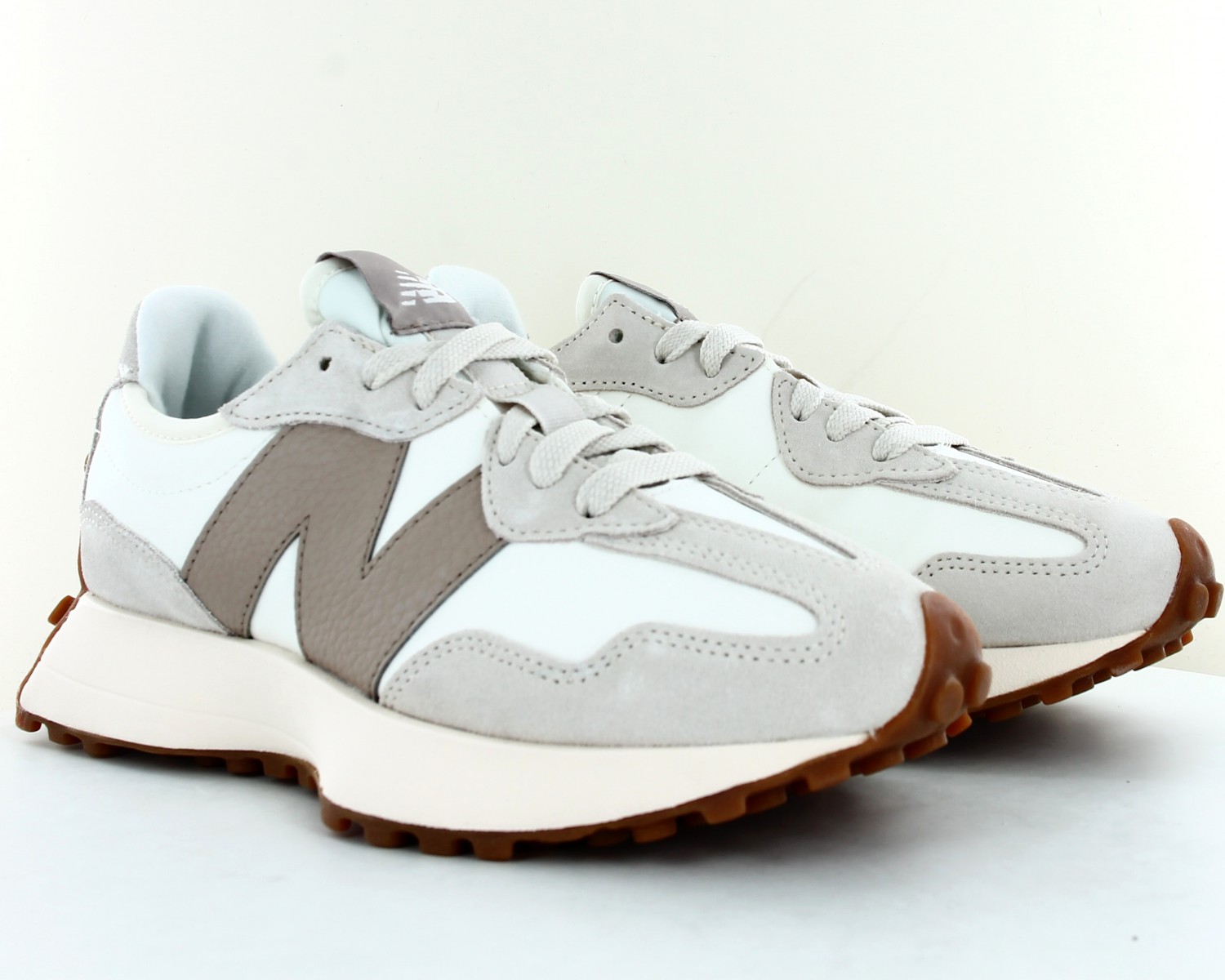 New Balance 327 Beige blanc noir