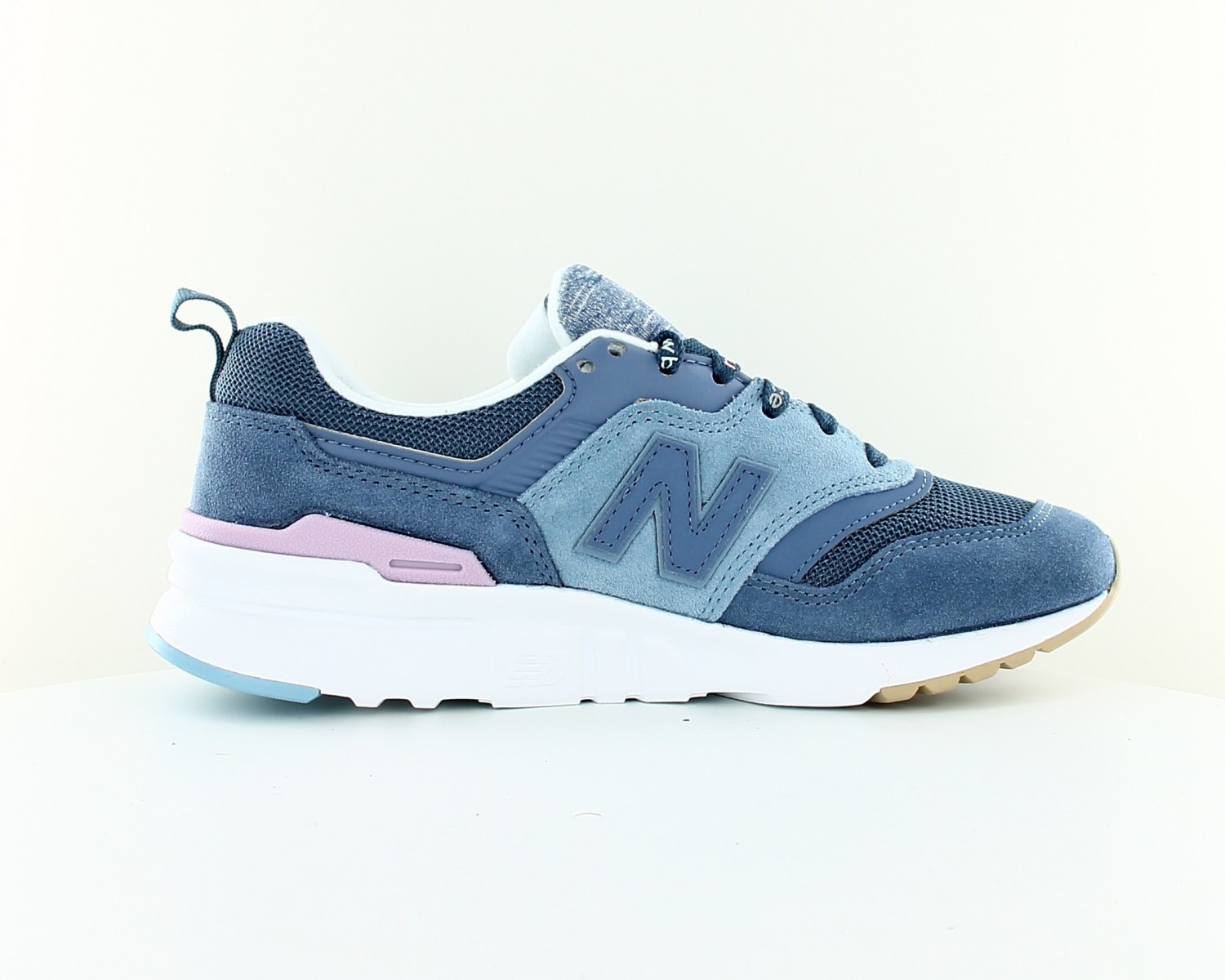 new balance bleu ciel et rose