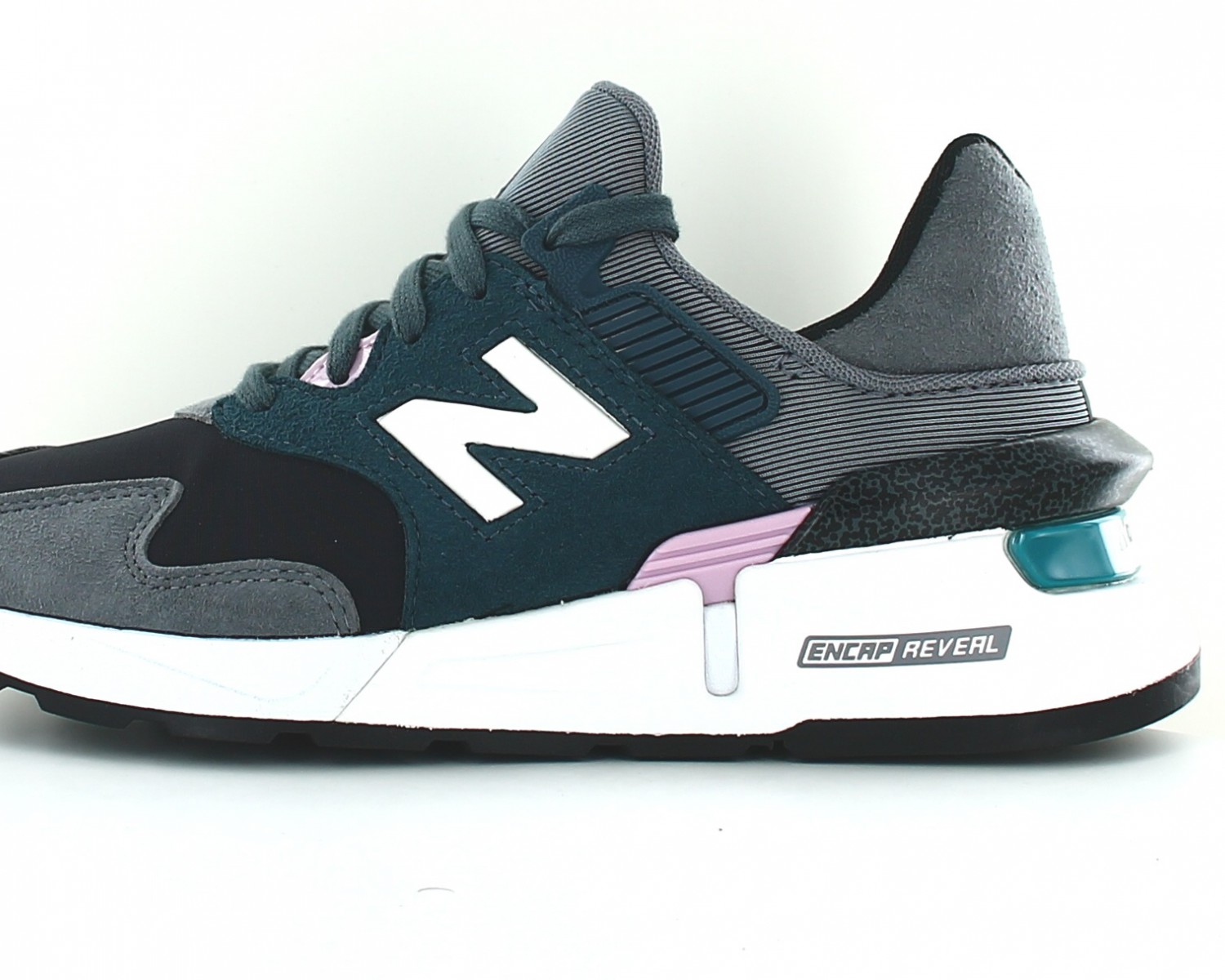 new balance noir blanc gris