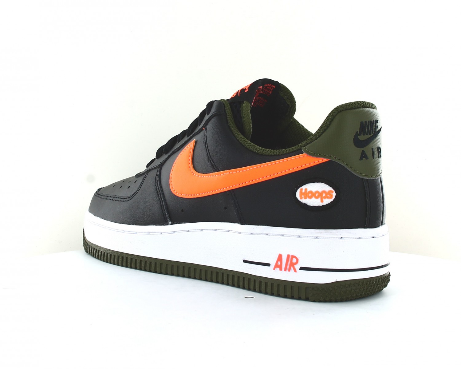 Nike Air force 1 07 lv8 Noir orange kaki
