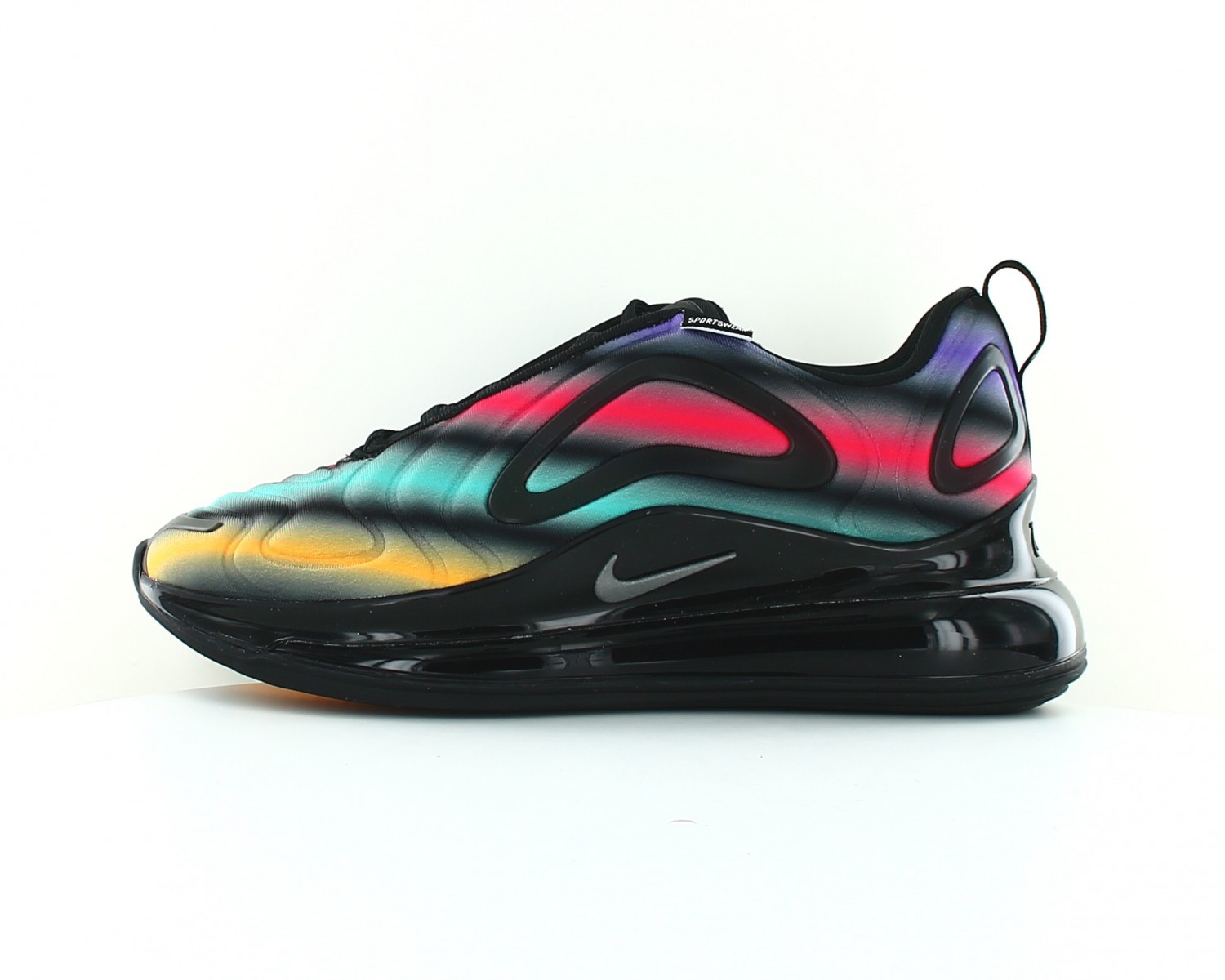 Nike cheap 720 multicolor