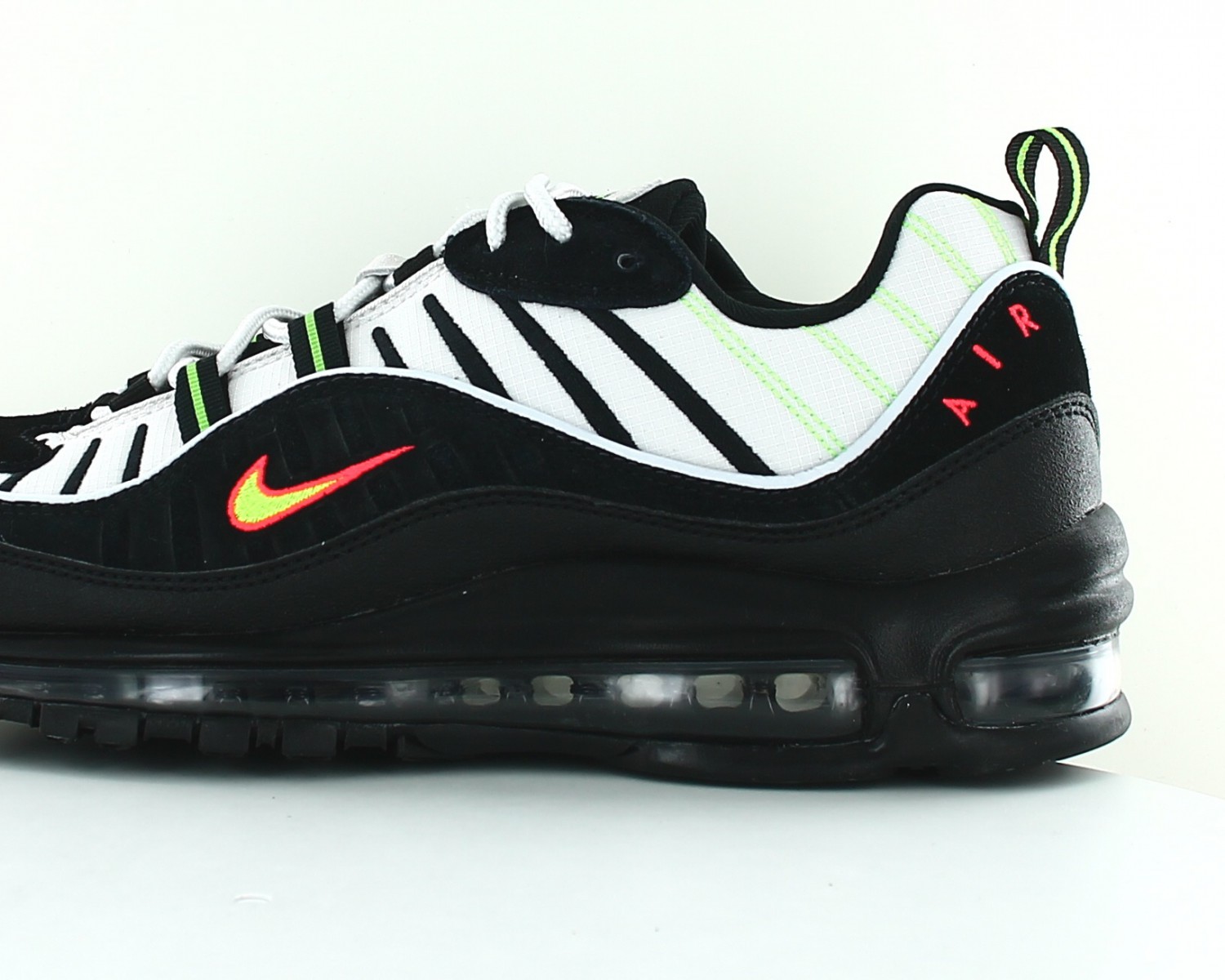 air max noir et orange fluo