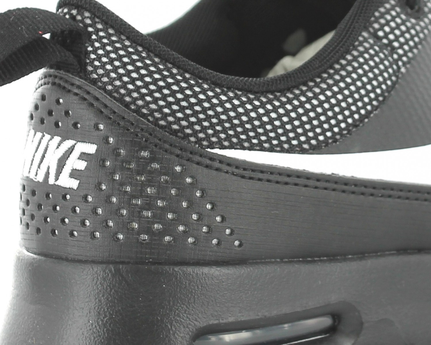 nike air max thea femme noir blanc