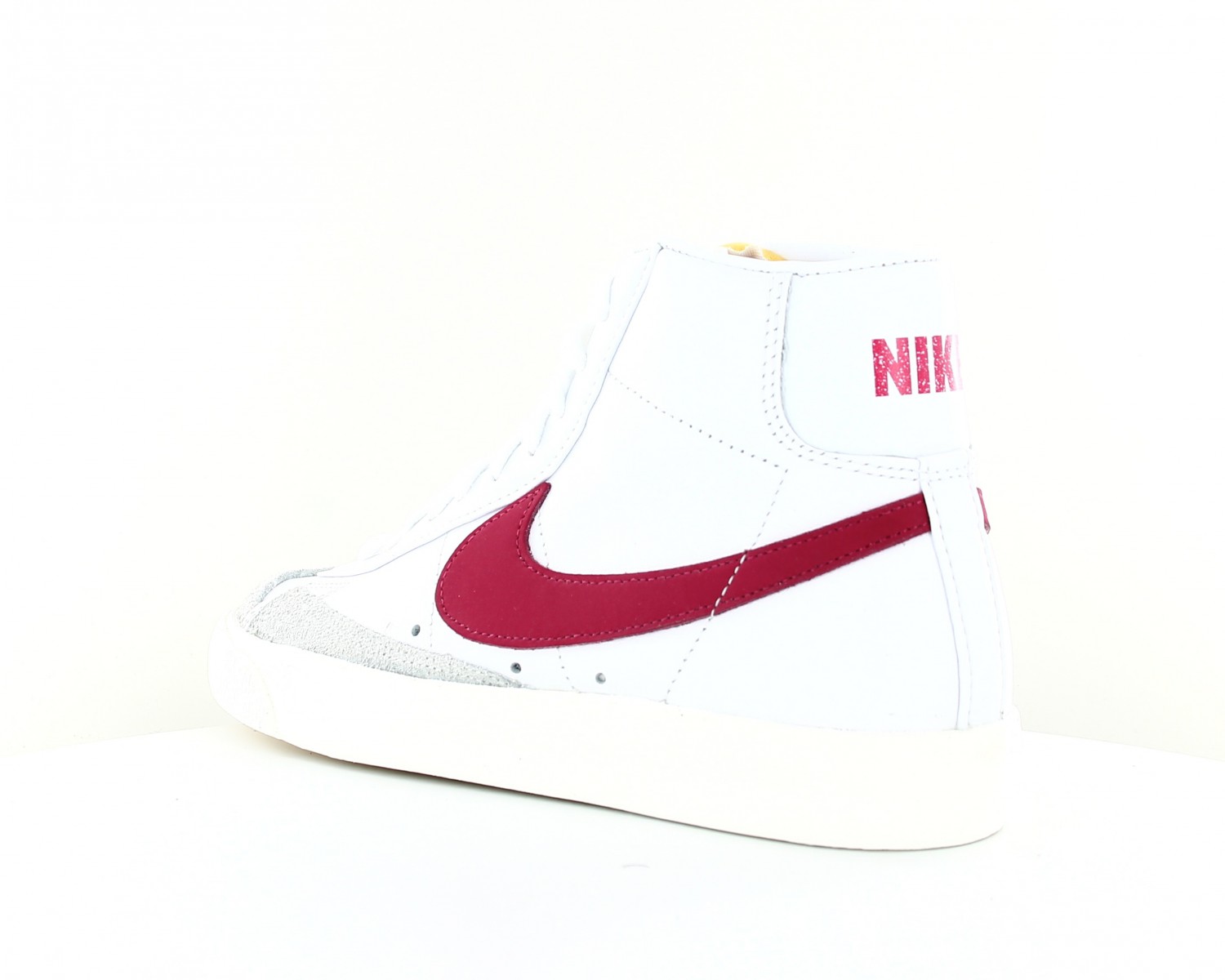 Nike blazer cheap blanche et rouge