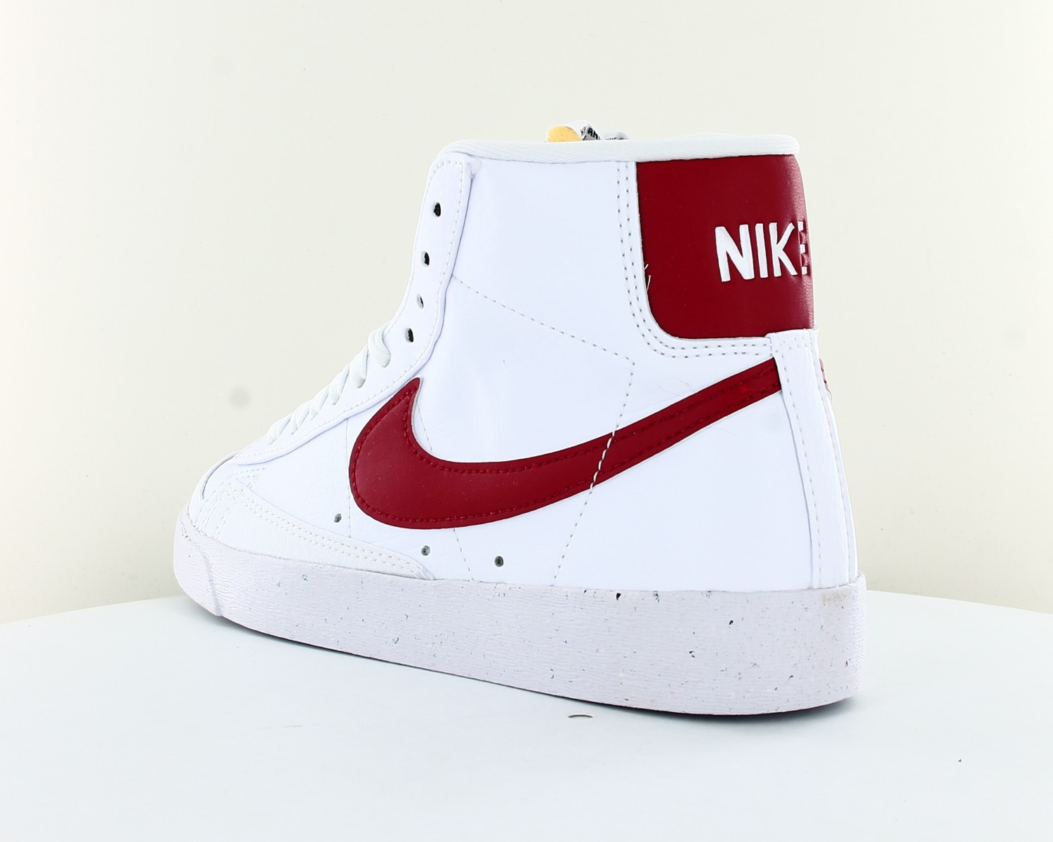 Nike Blazer mid 77 next nature Blanc rouge