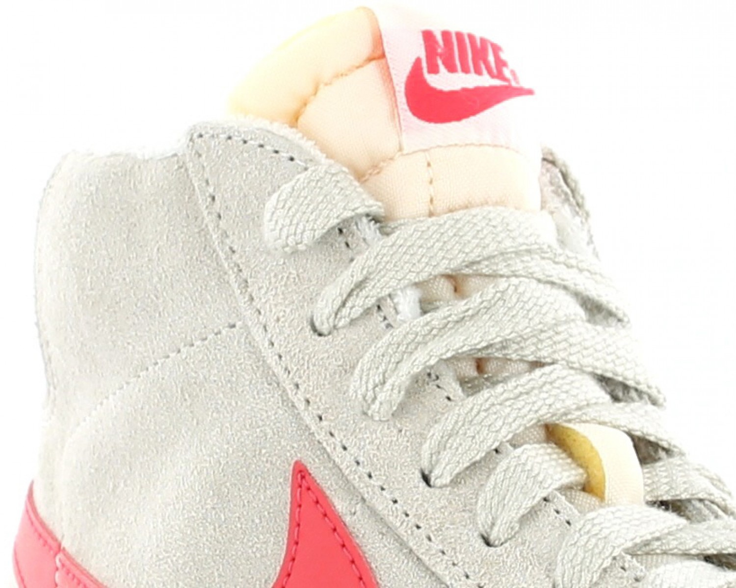 nike blazer vintage beige