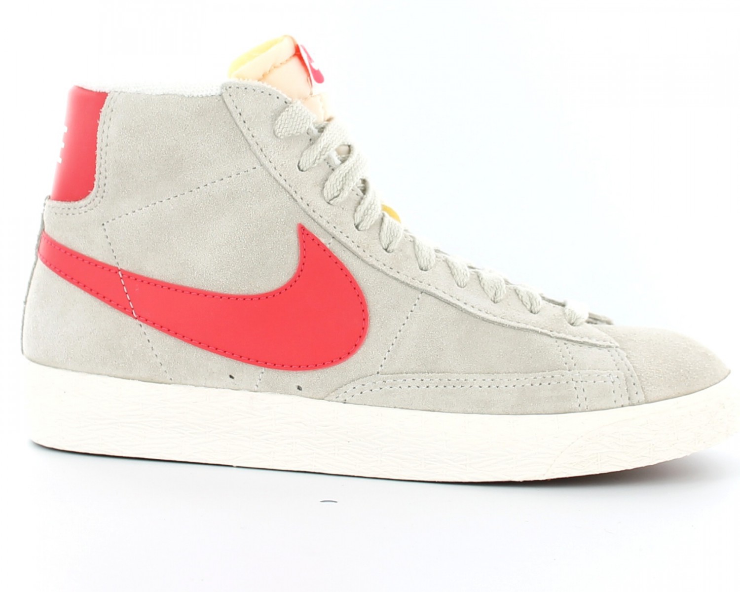 Nike sale blazer beige