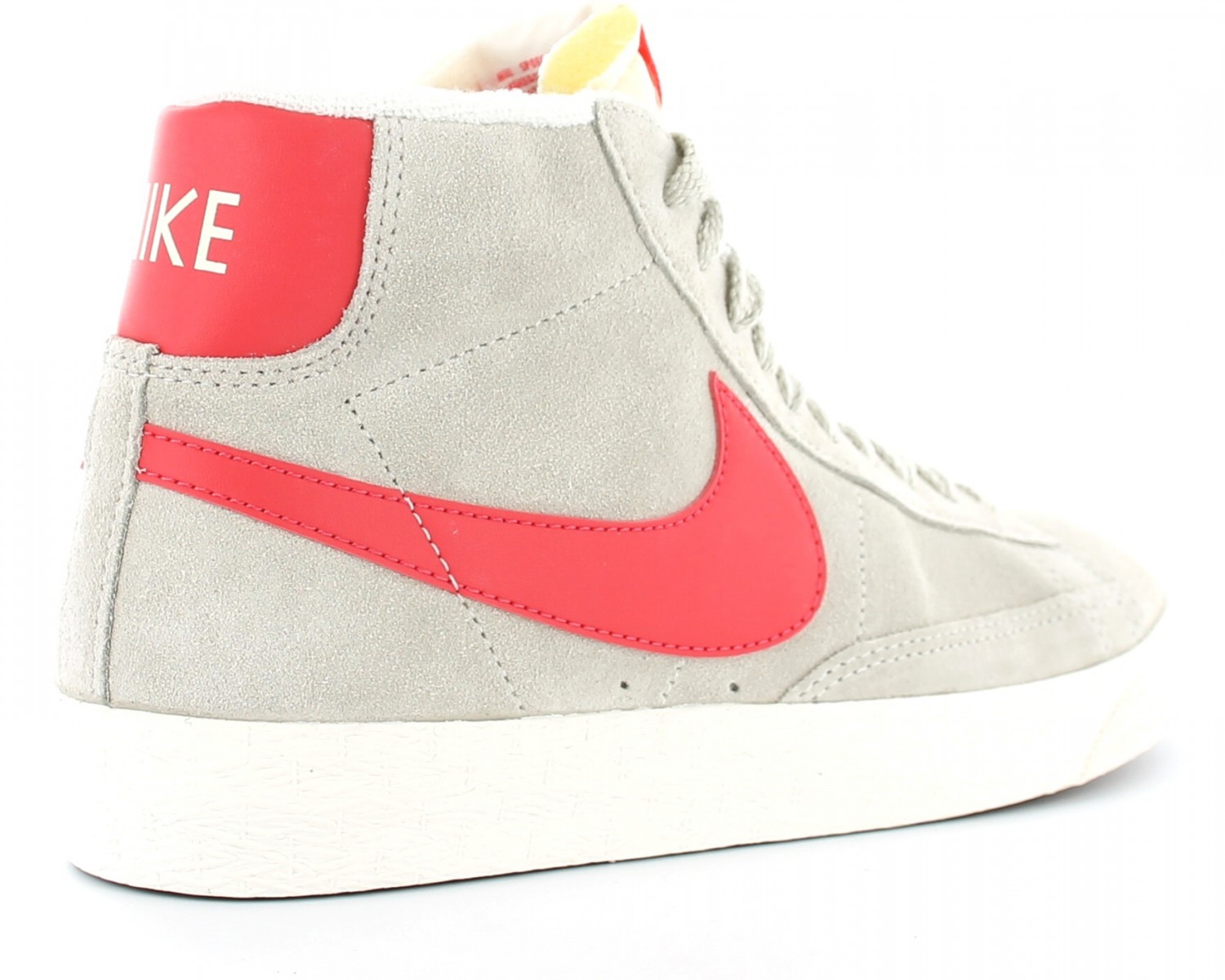 nike blazer vintage beige
