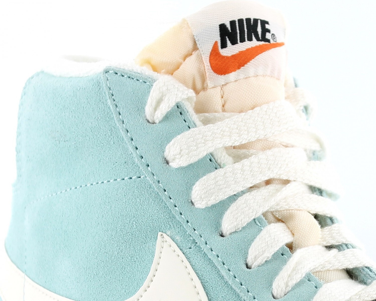 Nike shop bleu pastel