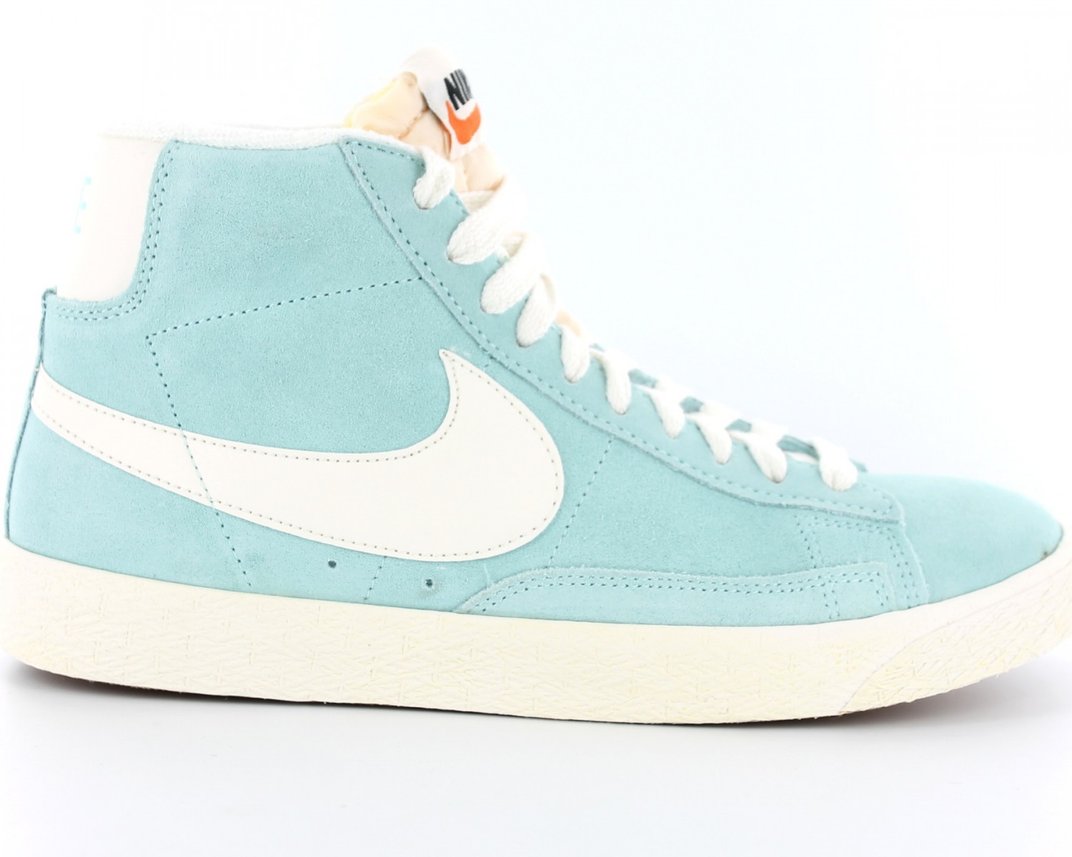 Nike online bleu pastel