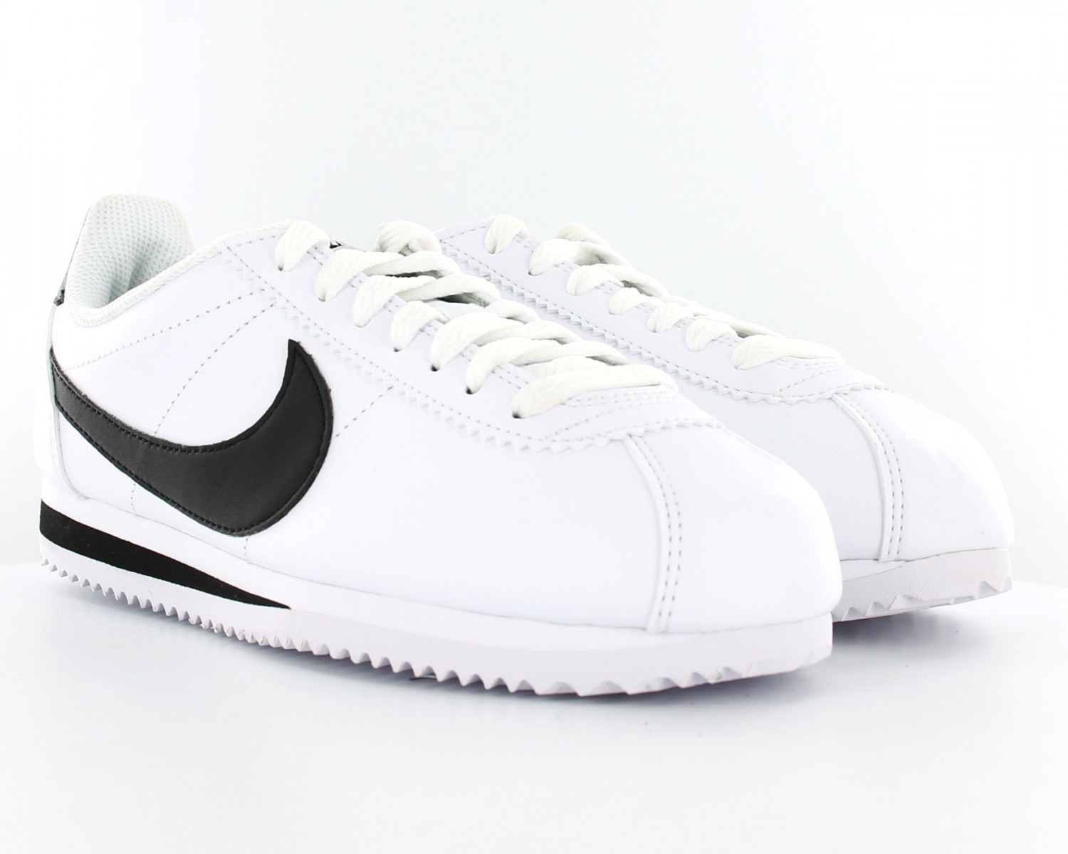 Cortez femme blanche et noir discount