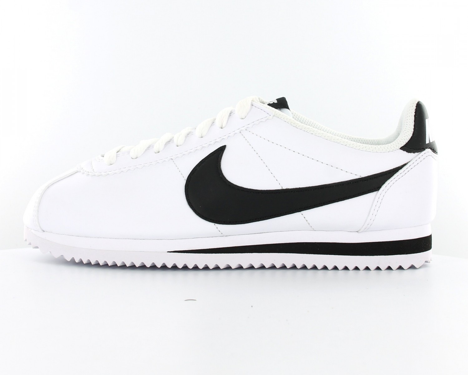 Nike en cuir 2025 femme