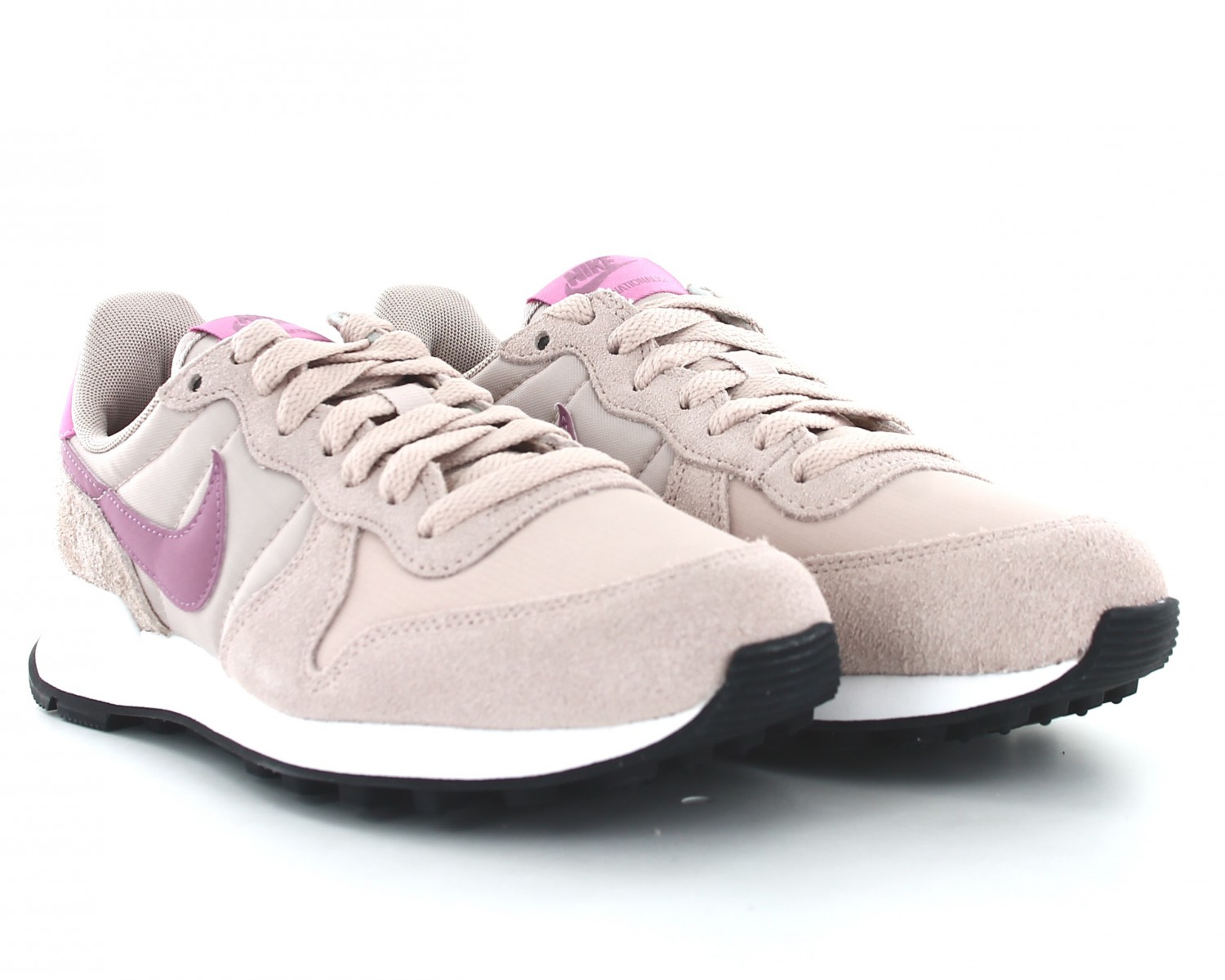 Nike Internationalist femme Beige violet rose