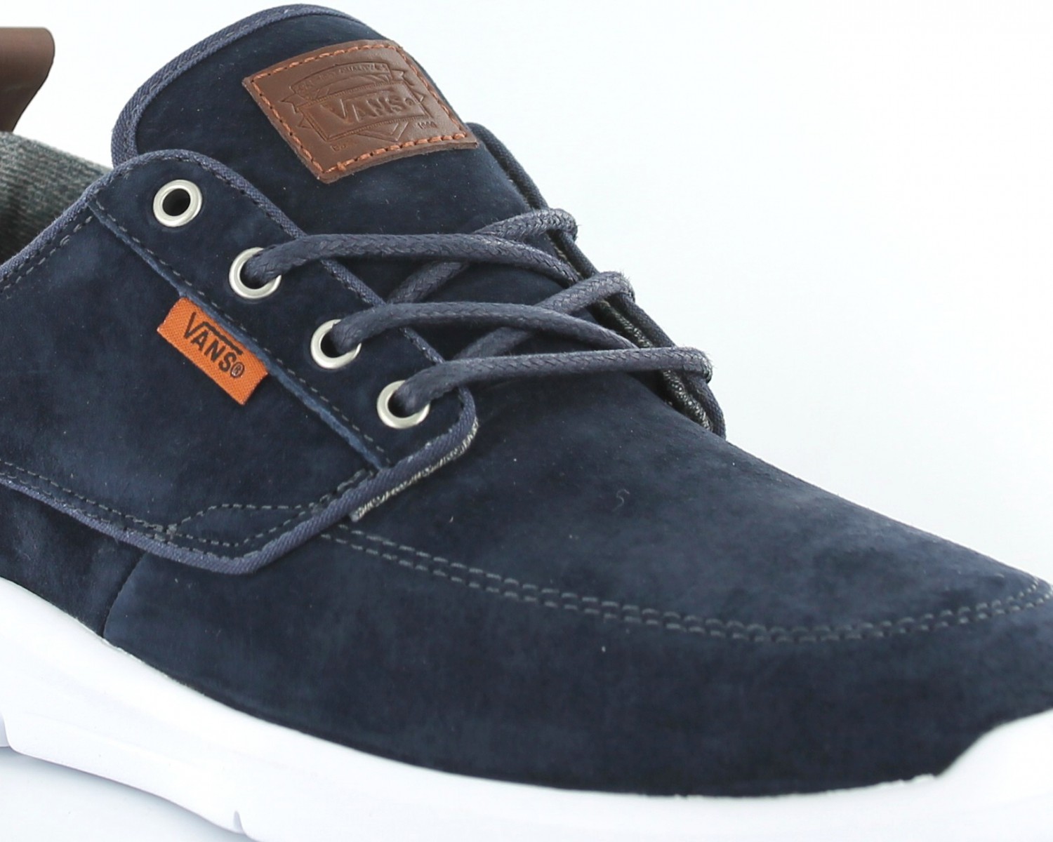 vans brigata lite