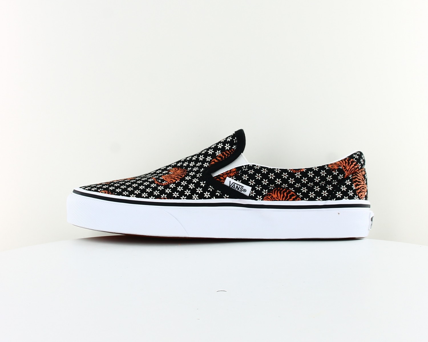 vans slip on floral print