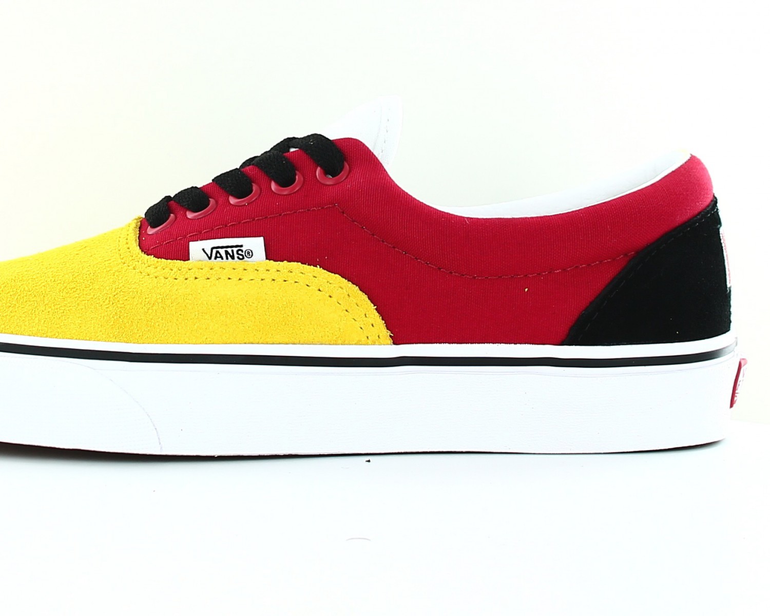 vans rouge jaune bleu